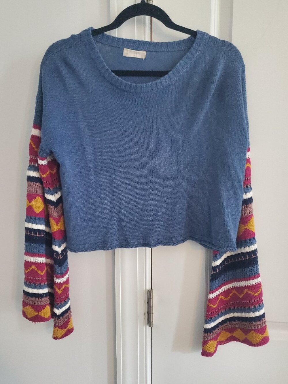 Altar'd State Cropped Wide Sleeve Sweater